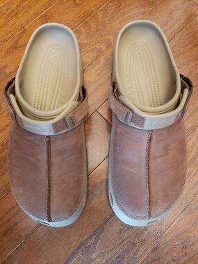 Mens Crocs Yukon Mesa Leather Expresso Brown Clogs Adjustable Mens Size 15 EUC